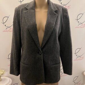 Joan Leslie Petite. Size 10P. 70% Wool Blazer. Lined. Gray. WTC